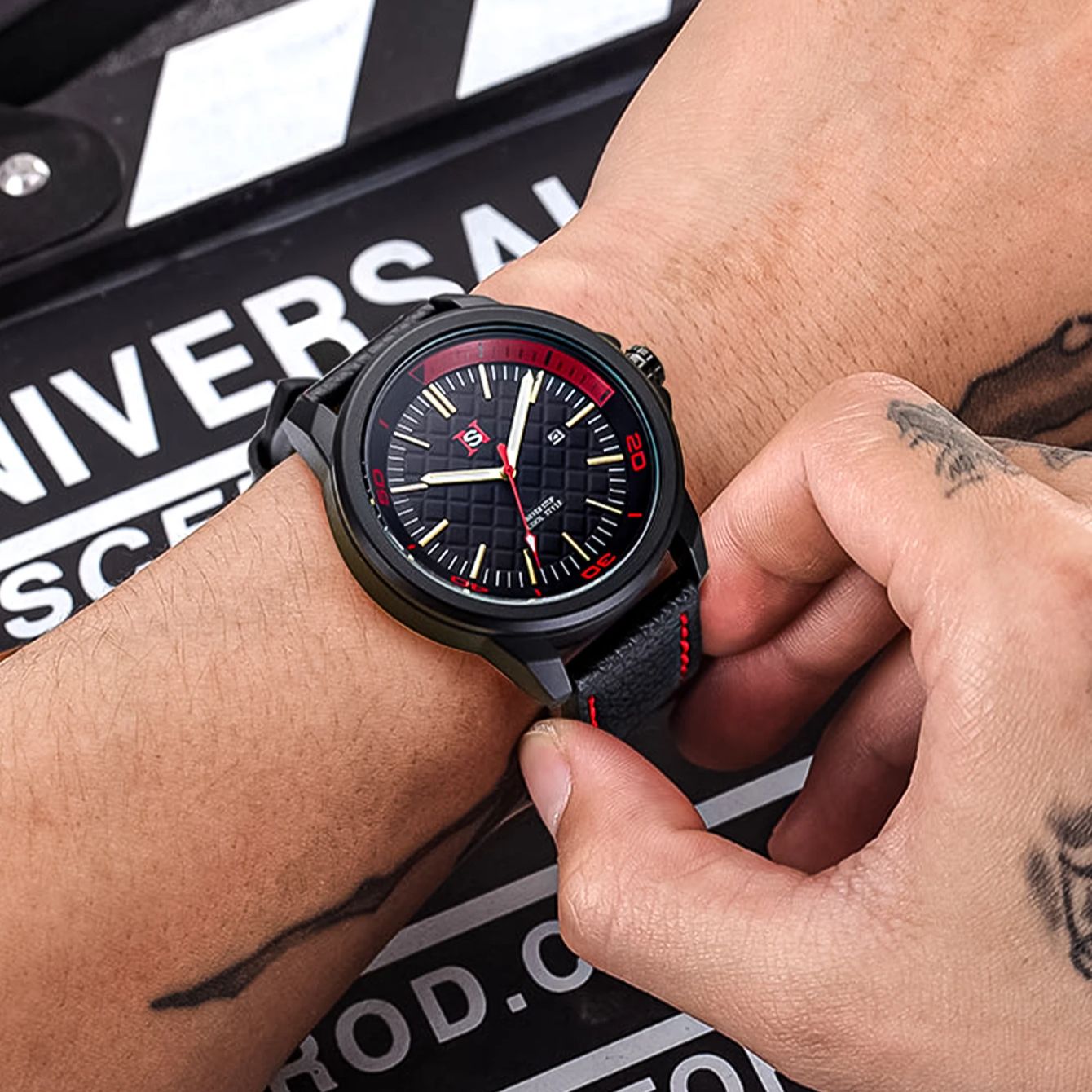NS Simple Fashion men watch Ou - огляд і ціна Suede Strap Watch